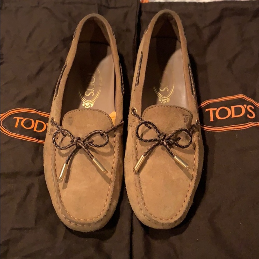 Tod’s loafers